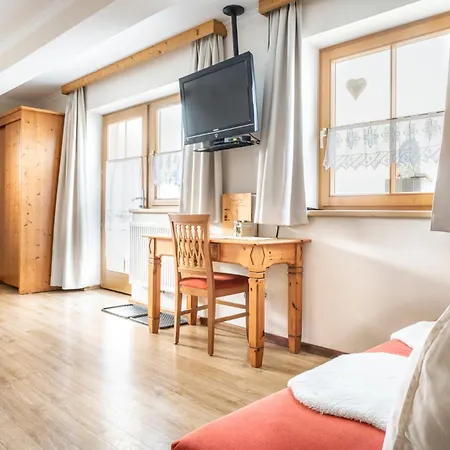 Arnoldgut Gospodarstwo agroturystyczne *